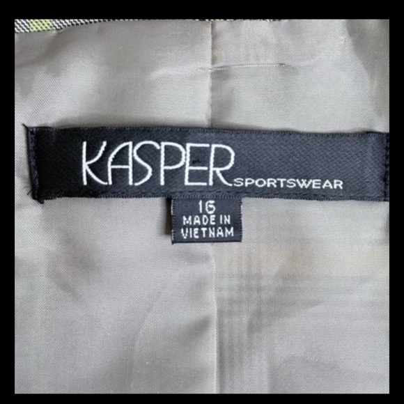 Vintage Kasper Women’s Plaid Pea Coat 16 Gray Yellow Green Belted Long Sleeves - Picture 7 of 11